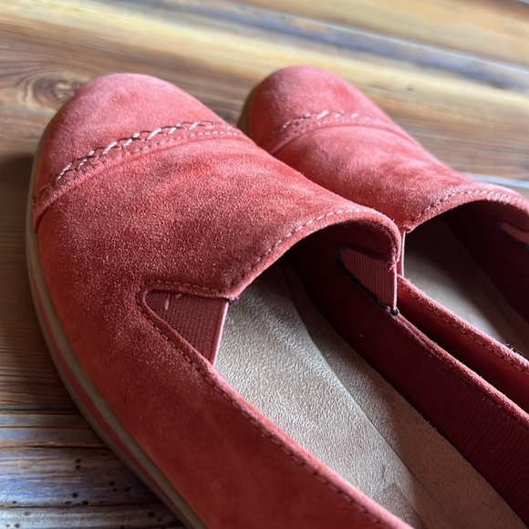 Earth Origins Suede size 9.5 - Picture 12 of 12